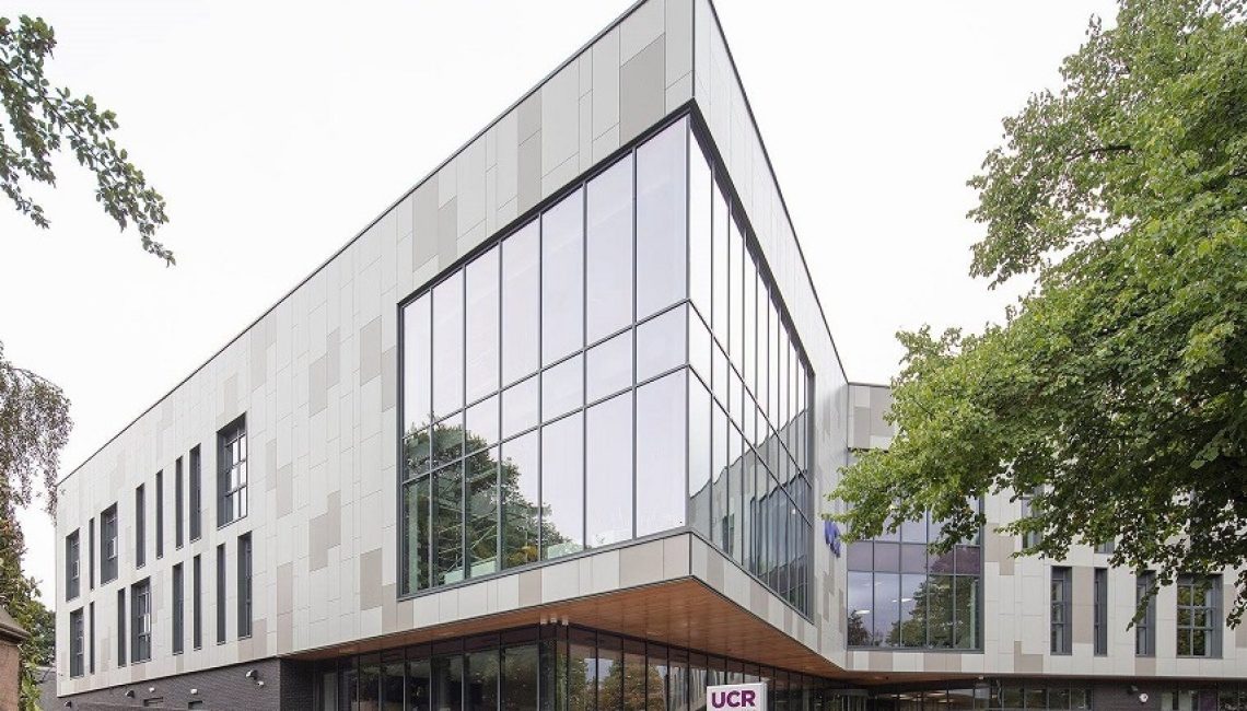 UCR (2)